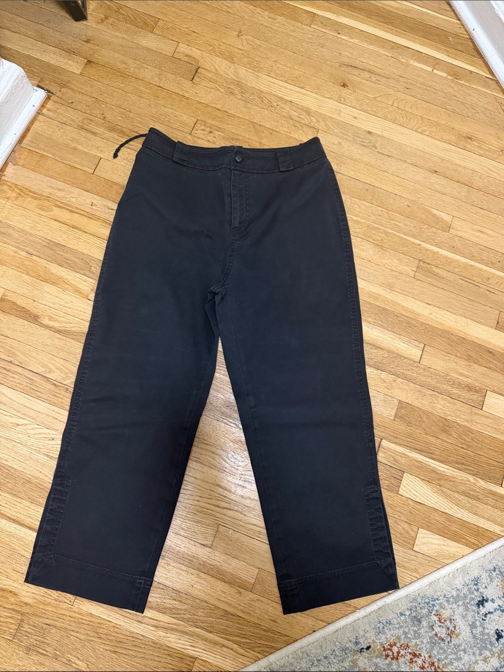Anne Klein Black Capris with Straight Leg